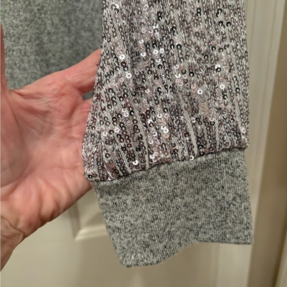 Gray light weight Sweater with Silver Sequin Sleeves NWOT - Picture 2 of 6